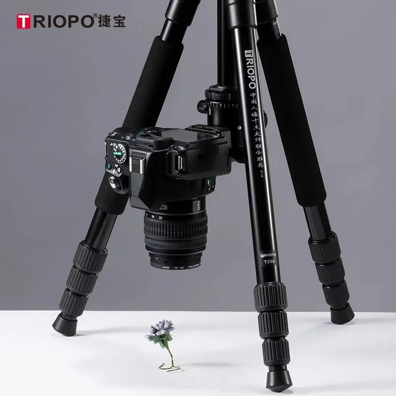 
TRIOPO New All-around Professional Film And Television SLR Tripod T258+D-2 Travel Portable God Artifact Camera Holder 