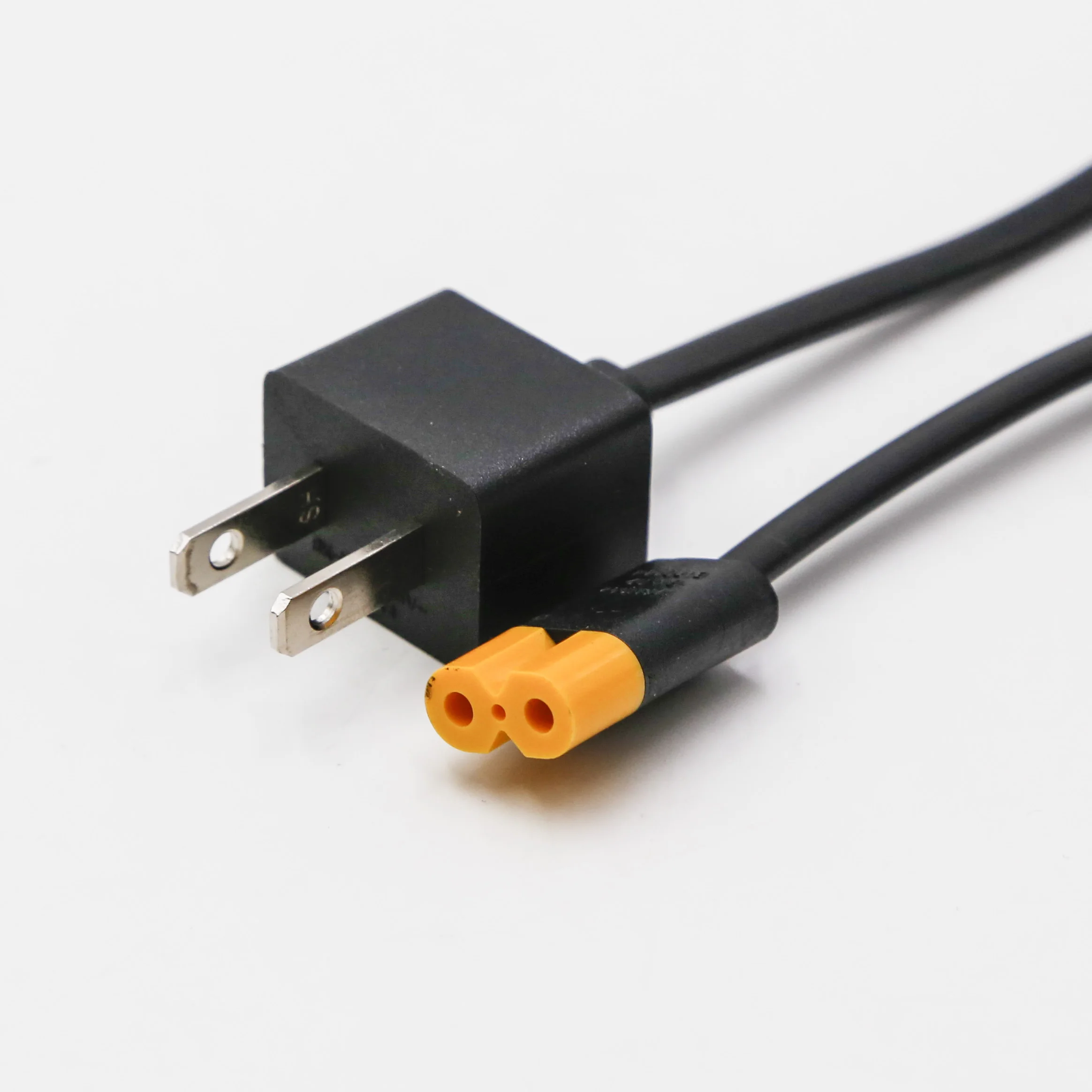 
PC/PDU C20 to C13 - 15 Amp - 6 FT /NEMA 5-15 to C13 Splitter Power Cord - 10 Amp - 10 FT 