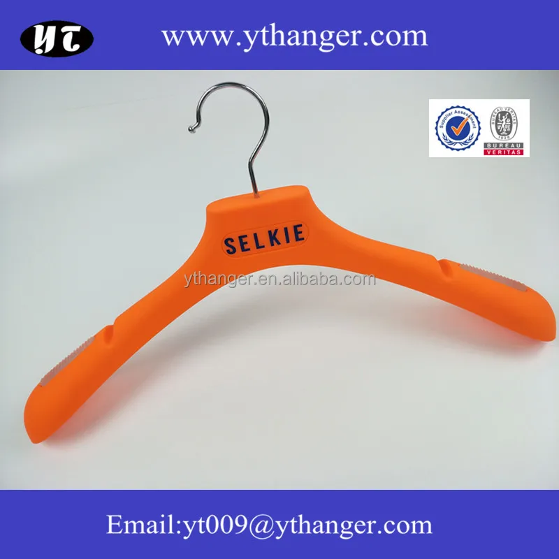 HA7304 plastic hangers for wetsuits bright color plastic hangers hangers