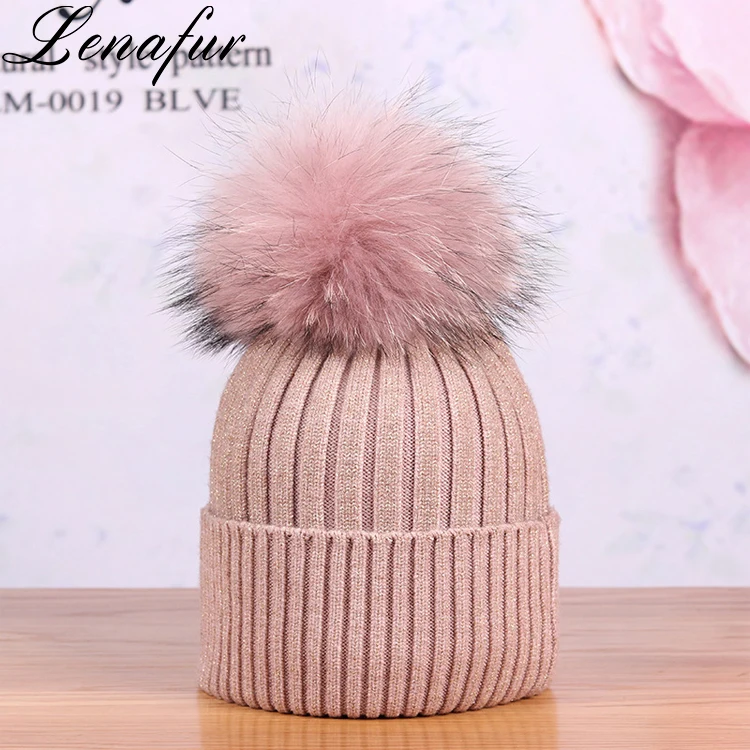 High quality female detachable raccoon pom pom warm winter fur hat