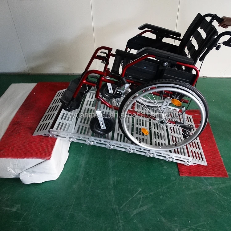 Telescopic portable anti-skid wheelchair walk ramp access for cadeirante