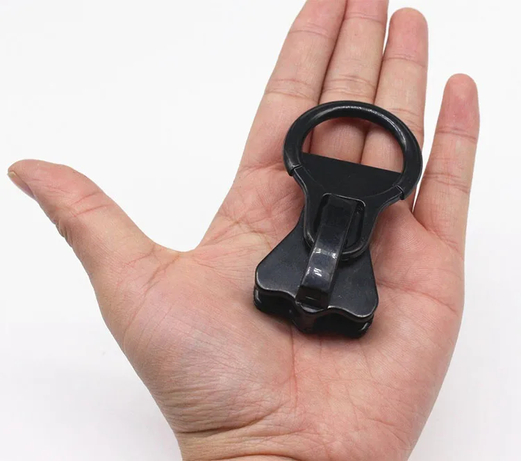 High Quality Economic Superior Large Plastic Zipper