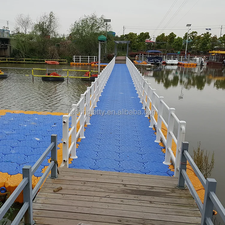 Modular pontoon dock walkway