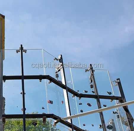 Акриловая прозрачная стеновая панель для скалолазания