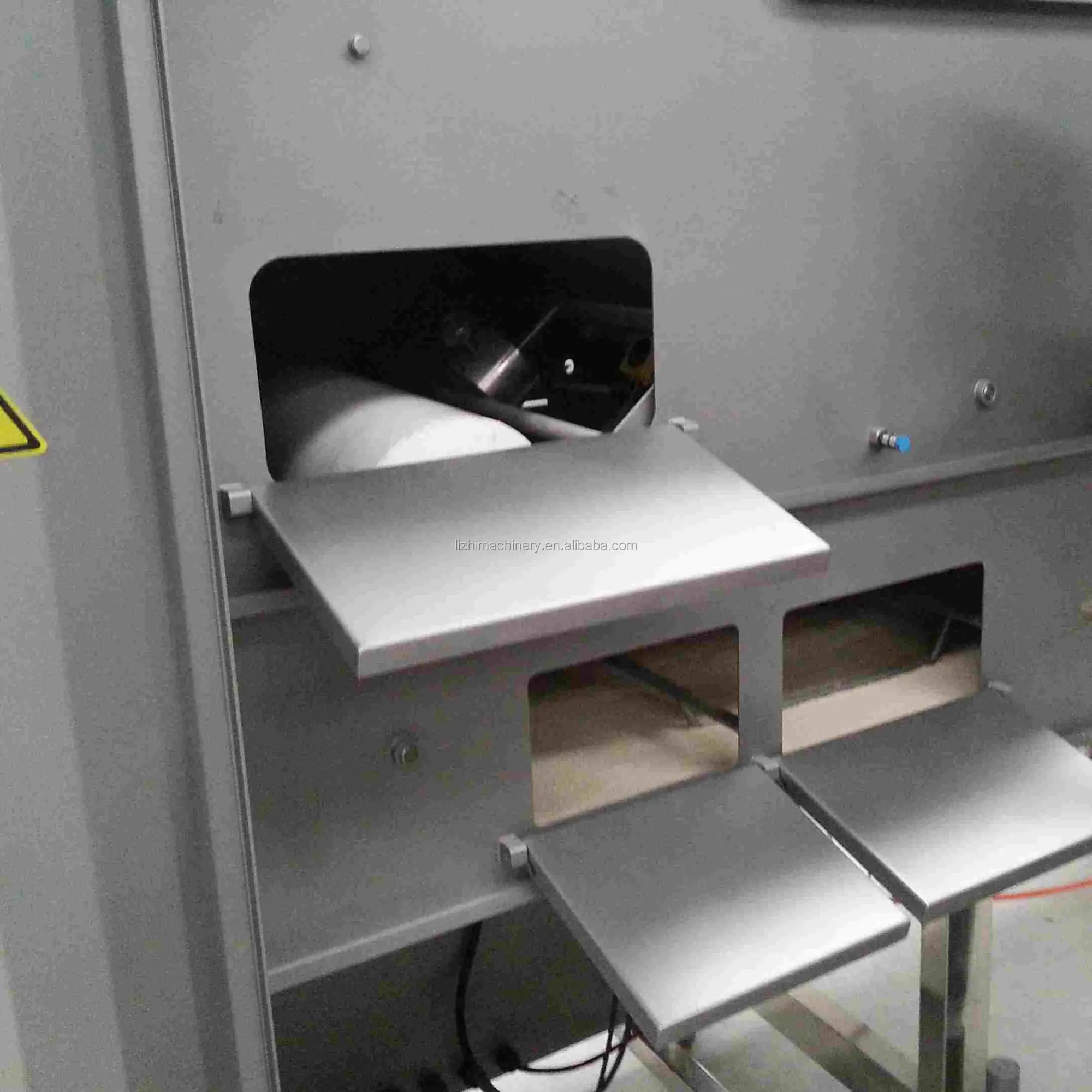 meat pie former maker / fish cutlet flouring preduster machine/ fish nuggets battering breading frying production line