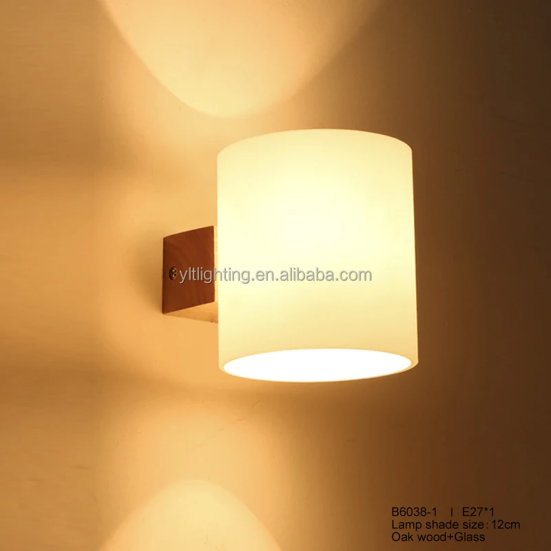 Simple Design Small Wall Lamp Modern Oak Wood and Glass Indoor Wall Light Home Living Room Wall Lamp Customizd Reading Lamp