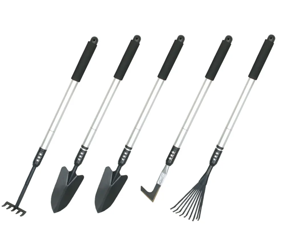 garden fork, garden rake, garden hoe