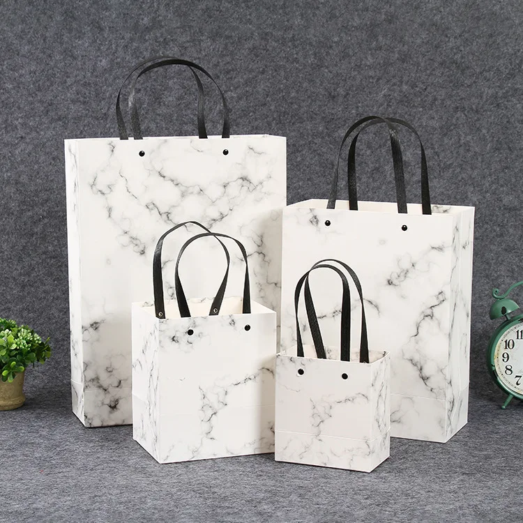  Дизайнерский высококачественный роскошный бумажный пакет с принтом логотипа сумки для покупок под заказ футболок