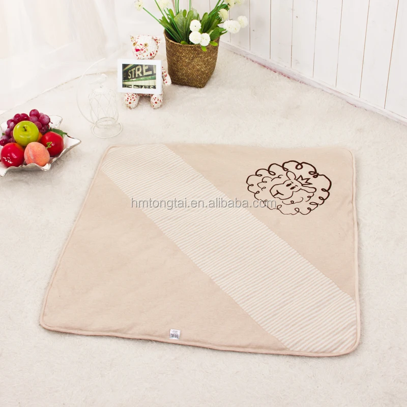 
GOTS organic natural colored cotton baby swaddle baby blanket cute sheep brown style 