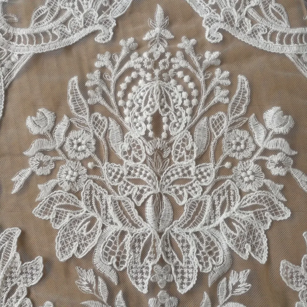 2018 new heavy cotton and silver yarn tulle embroidered wedding fabric