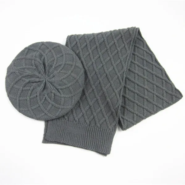 Ladies Fashion Pattern Grey Knit Beret Hat and Scarf Set
