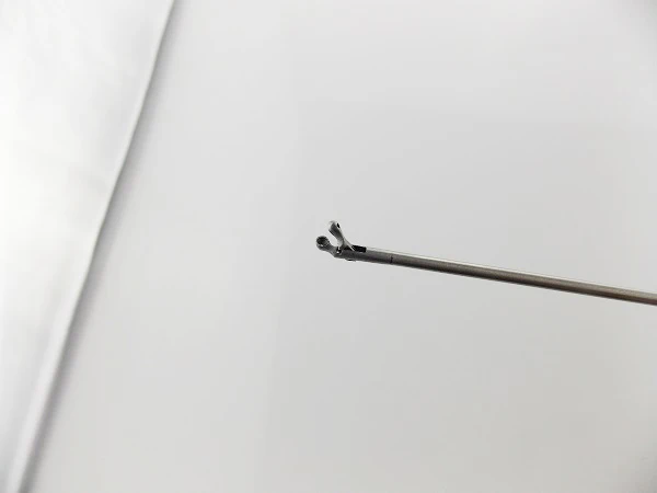 Different types of forceps (Bronchoscope surgical instruments)