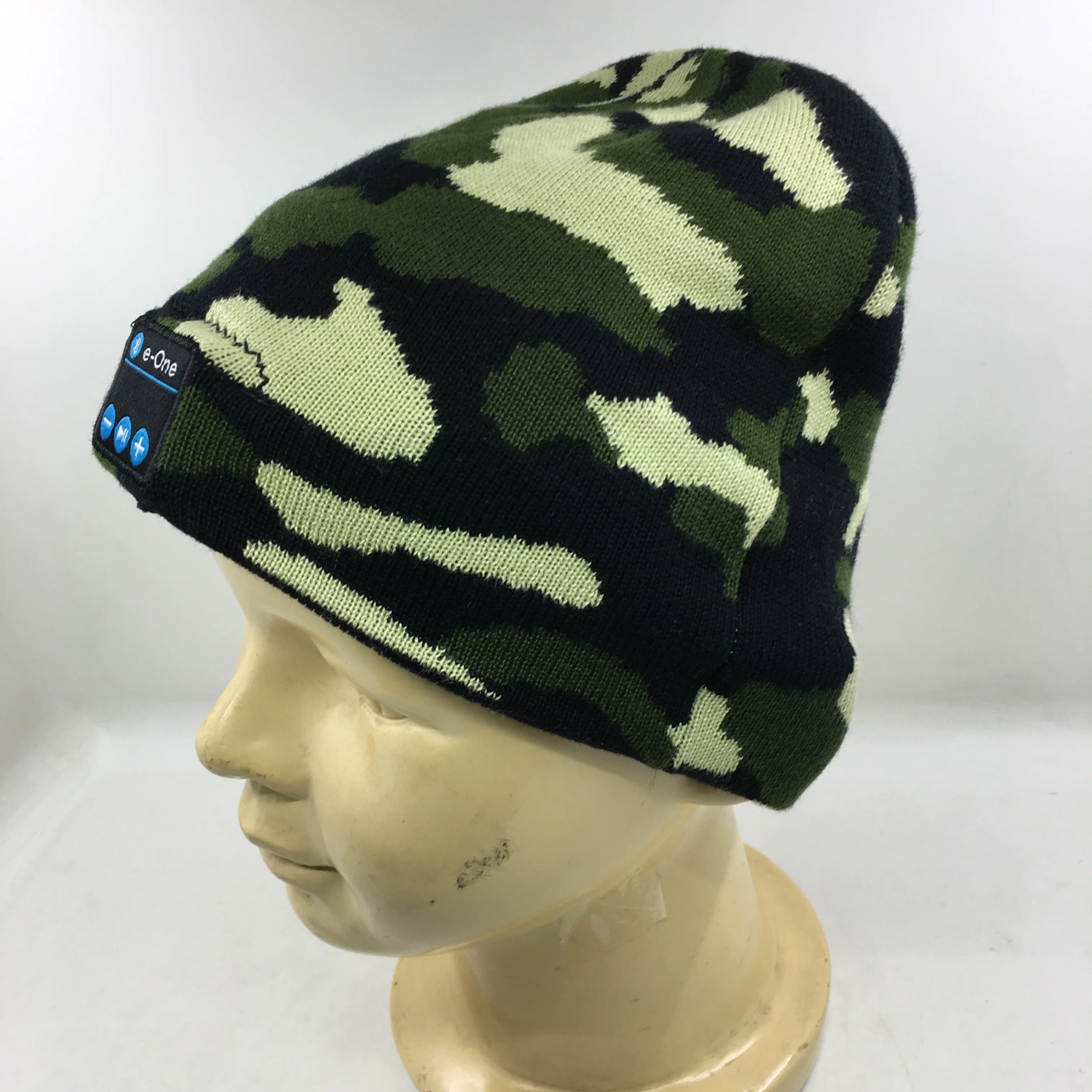 sedex 4p and ISO manufacturing factory with wireless earphones 100% acrylic camouflage beanie hats
