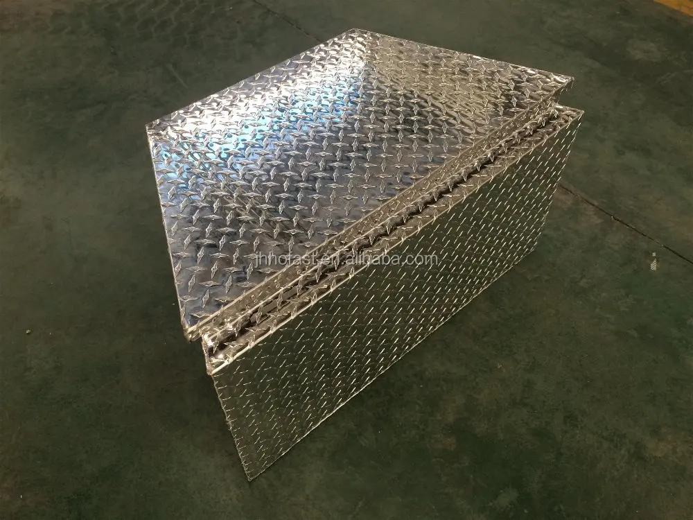 Diamond Checker Plate Trailer Toolbox HF-844