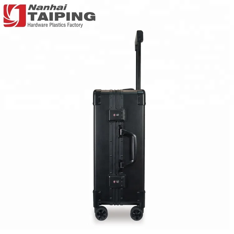 Gorgeous And Stylish Medium Sized Professional Suitcase