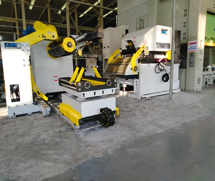 Dongguan HAIWEI 8T 3 in 1 decoiler straightener feeder for punching machine