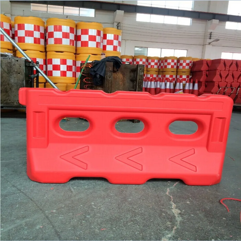 Индивидуальные пластиковые бутылки с водой заполнены лошадь воды движения безопасности дорожного баррикадное заграждение со светоотрающей полосой