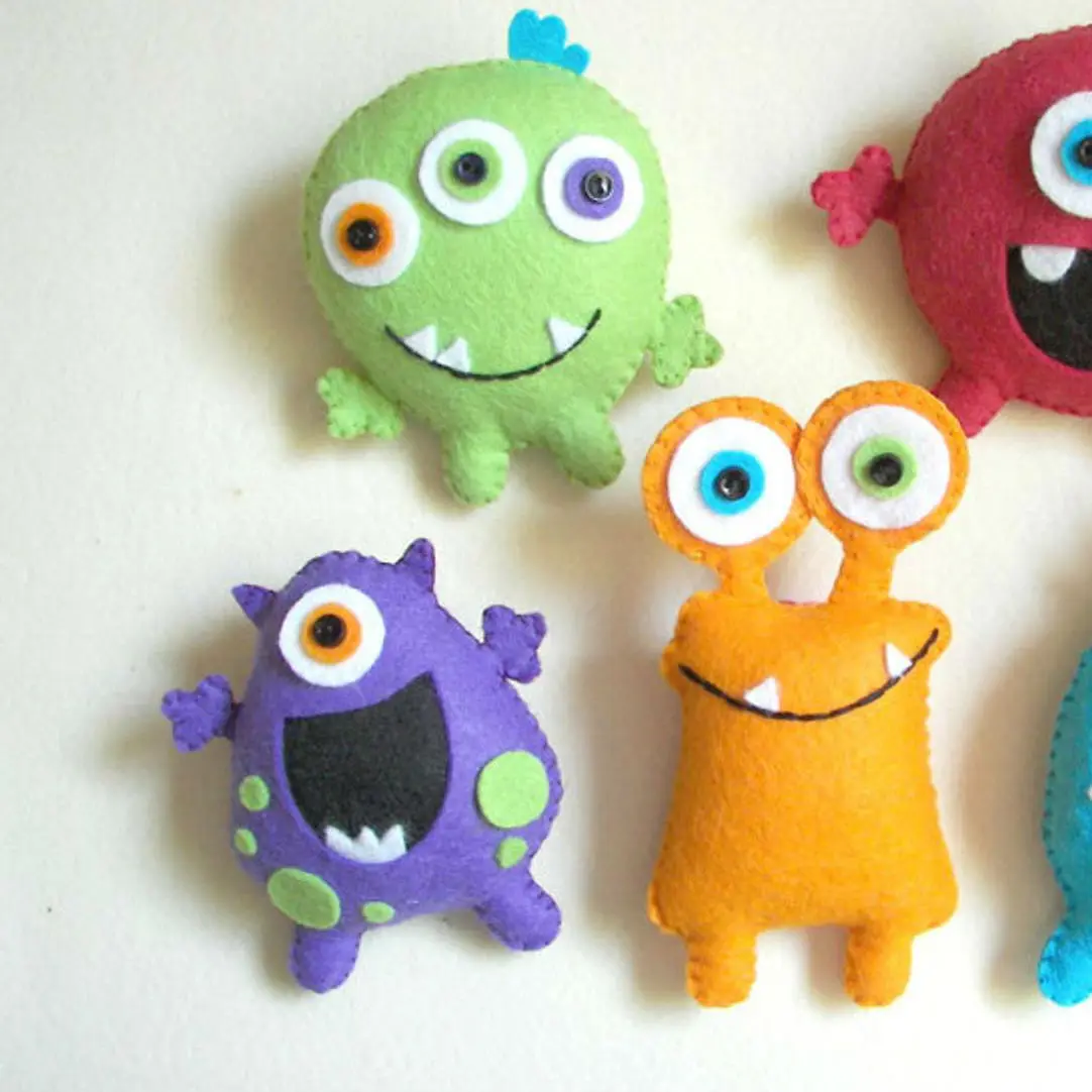 2019 hot sale  handmade felt toys  die cut felt toy  soft cute monster plush toy
