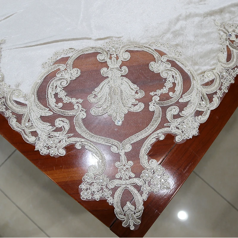 Romantic white dining room for different shapes