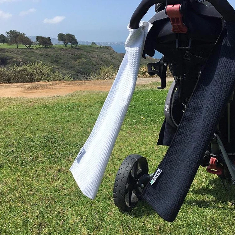 
China Super absorbent microfiber sports towel with carry bag and hanging loop 