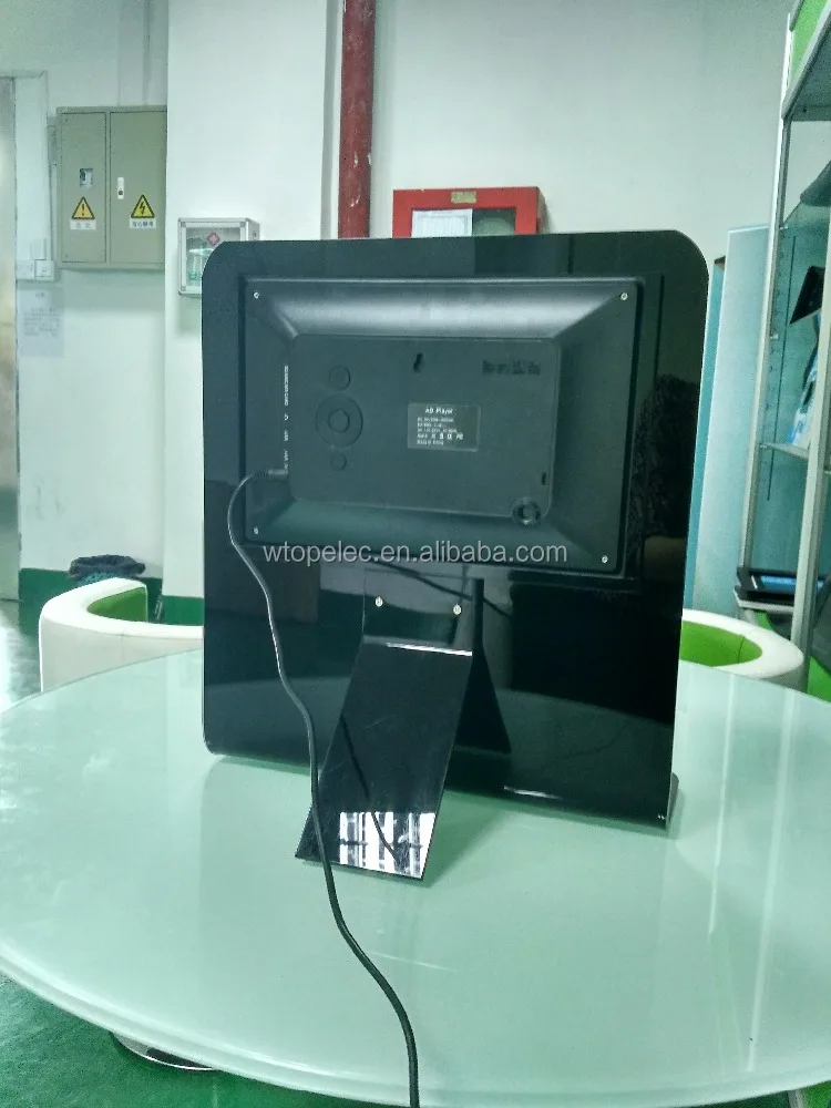 Pop acrylic display with LCD screen