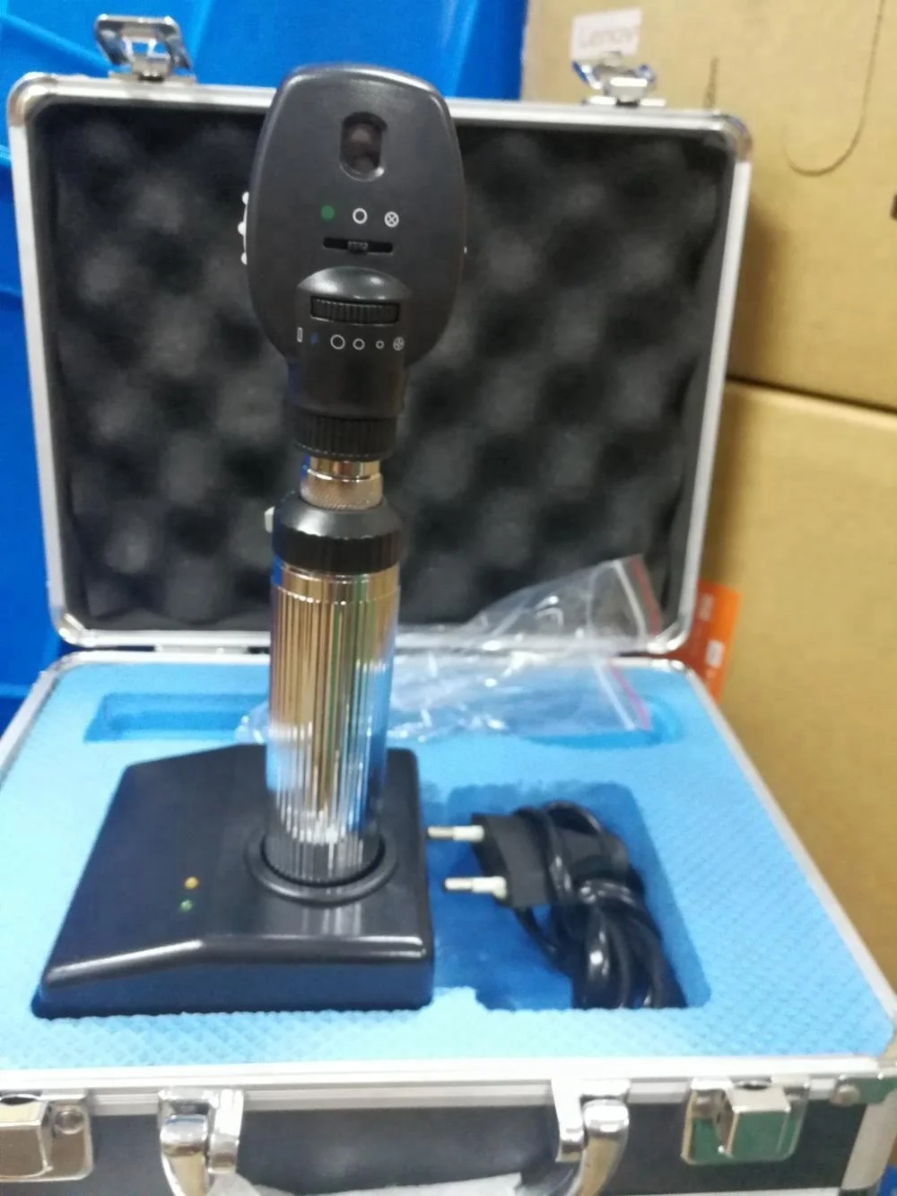  Офтальмологический умный портативный Перезаряжаемый прямой офтальмоскоп YZ11D