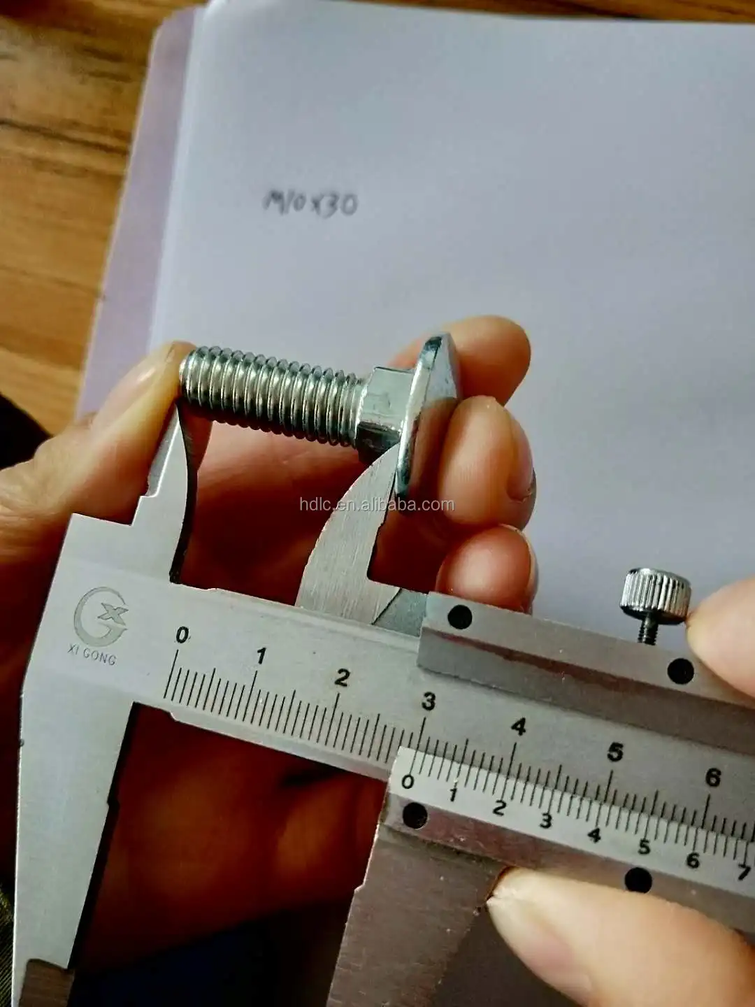 
DIN603 carriage bolt M10x30 zinc plated fastener 