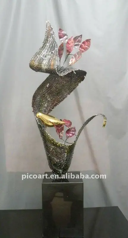 сталь птица статуя птицы в картине дерева скульптуры