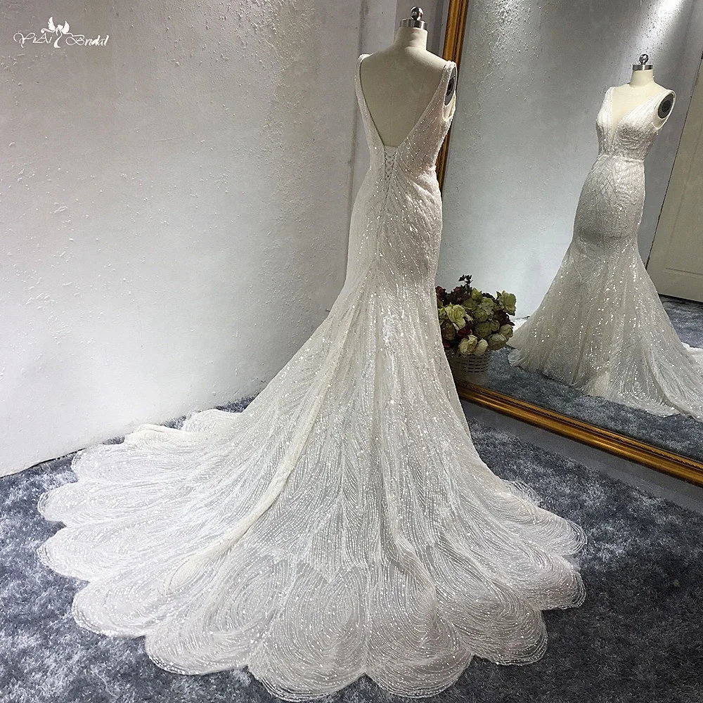 LZ300 Sleeveless Fan Tail Bridal Gown Light Champagne Deep V Neck Blinking Sequin Mermaid Wedding Dress