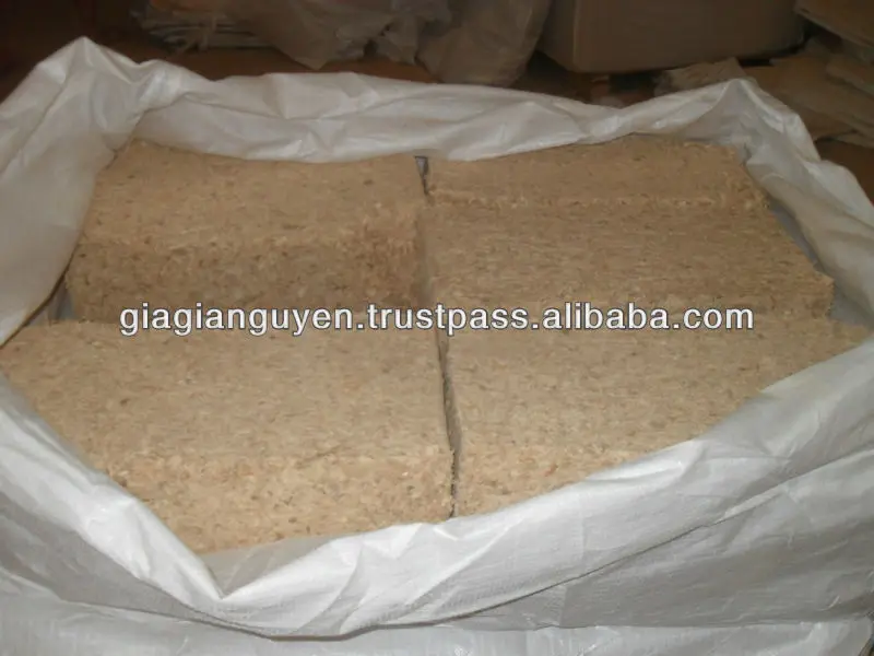 Дешевая Смешанная древесная стружка из сосны акации и резины-компания GIA
