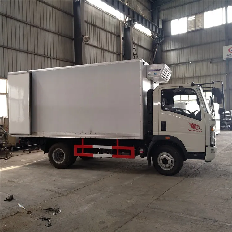 4x2 Sinotruck 4m 5m refrigerated truck