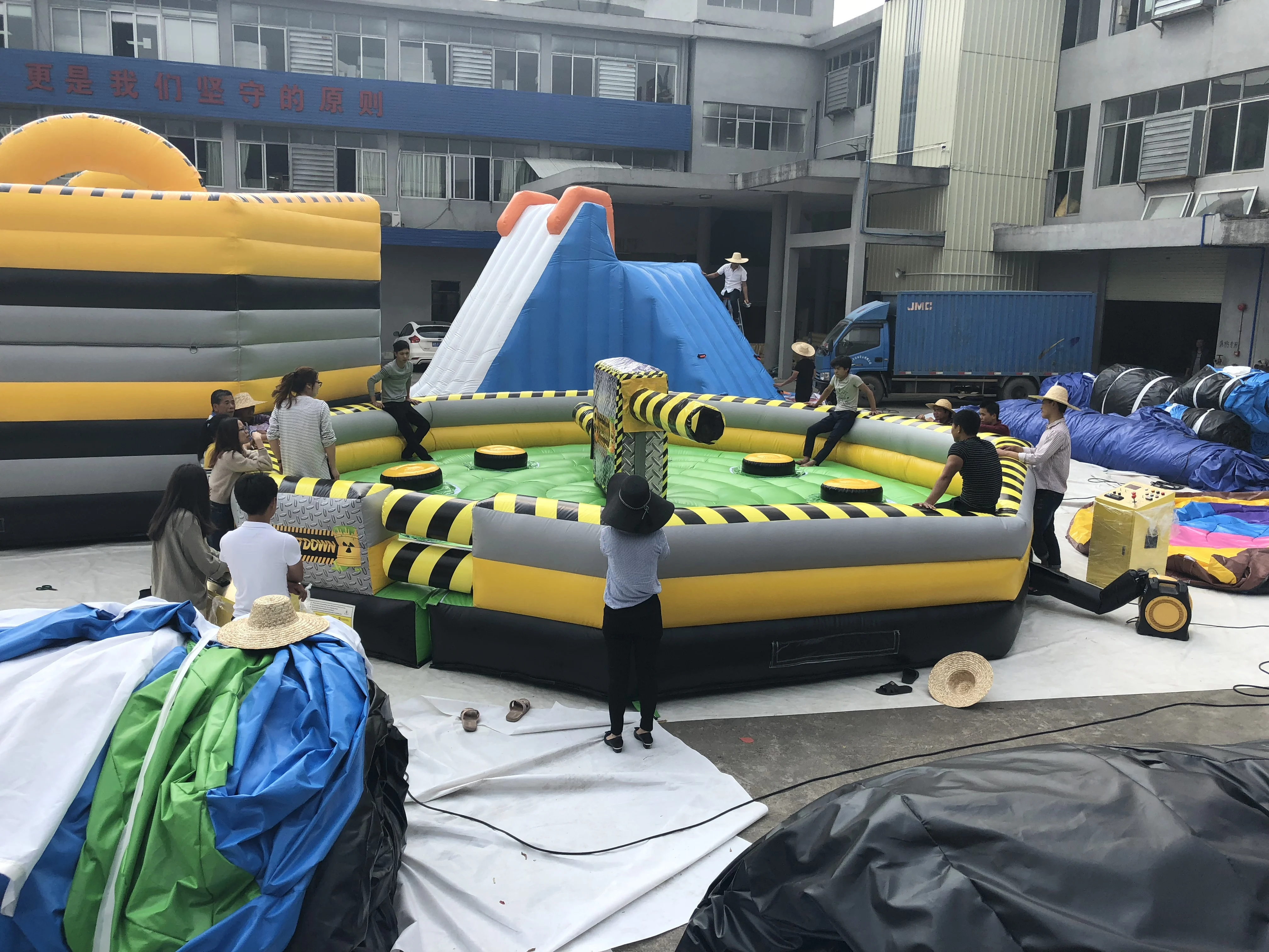 Best quality 18OZ pvc tarpaulin inflatable sport game product, inflatable meltdown, wipeout obstacle course