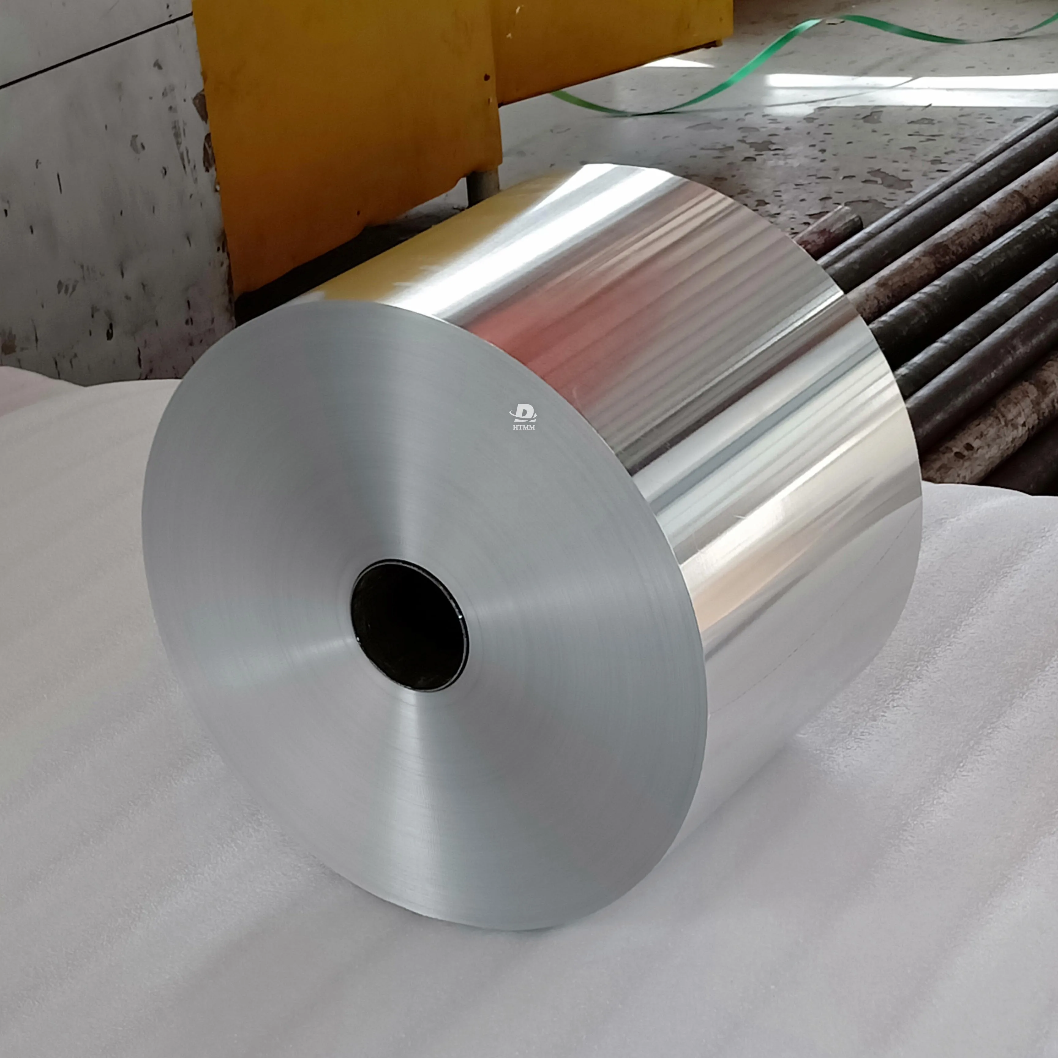 12 14 Micron 300 / 450mm width of household aluminum foil jumbo roll for food grade
