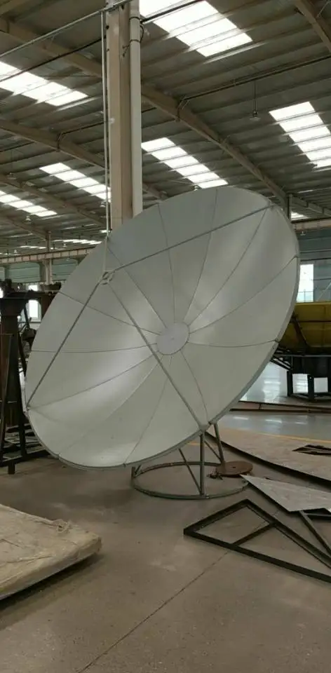 OUTDOOR OFFSET C-BAND BIG SATELLITE TV ANTENNA