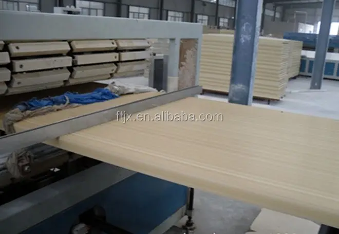 wood plastic composite hollow core door board making machine/wood sawdust board making machine