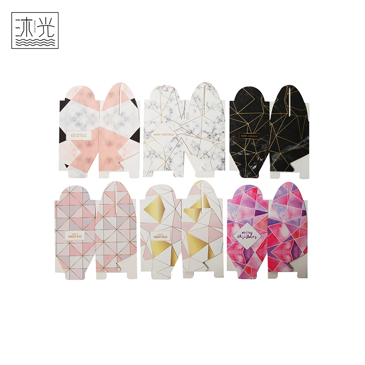 
Wholesale Laminated Paper Folding Christmas Gift Packaging Cake Box With Handle 