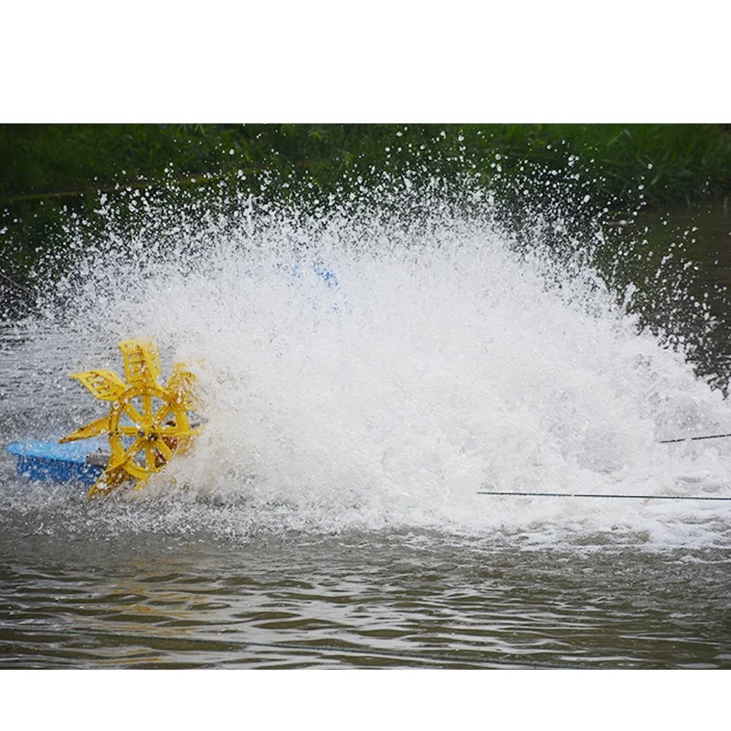 2020 new solar high quality farm fish pond paddle wheel aerator