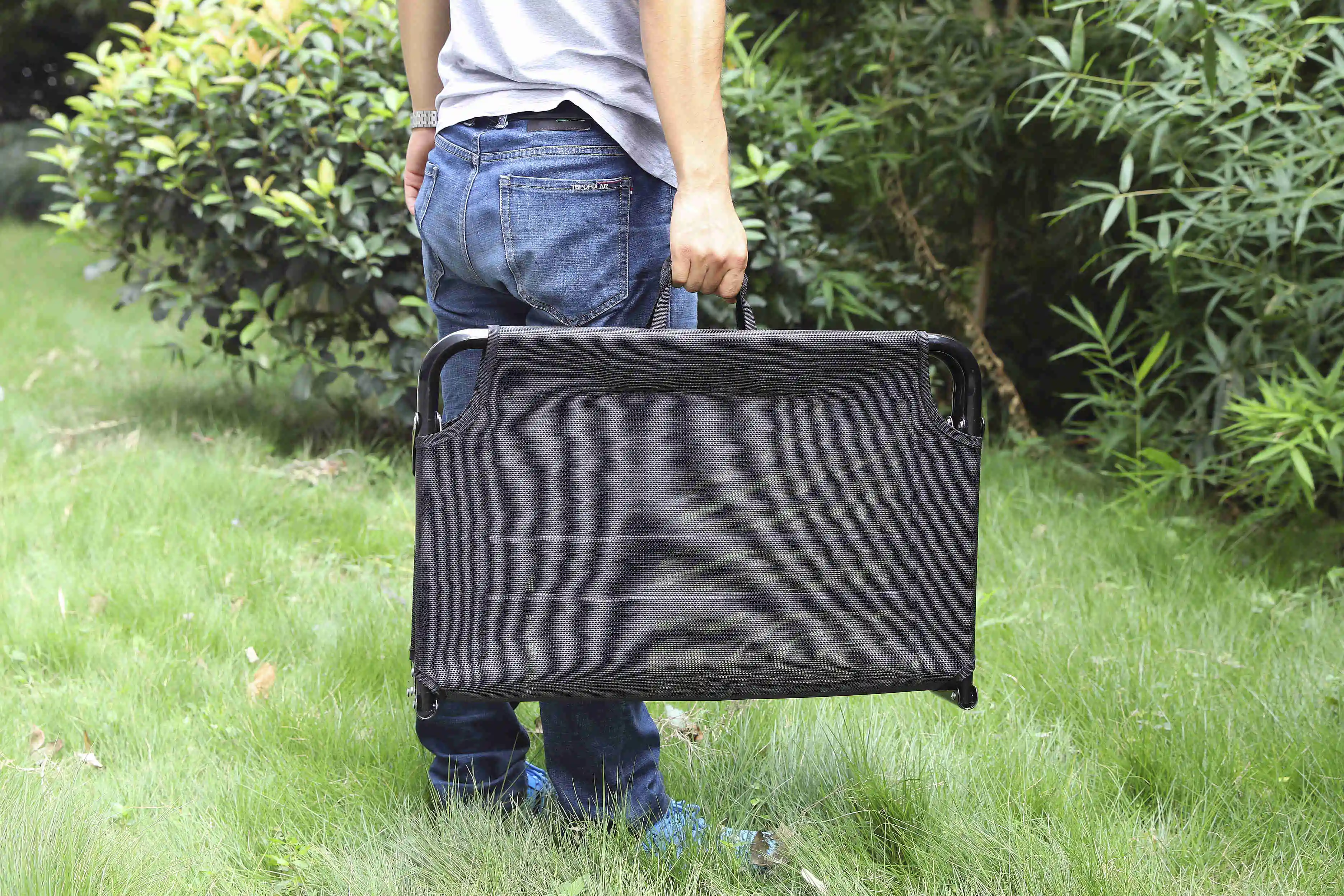 Portable Dog Bed Mesh Breathable Fabric Steel Frame Outdoor Dog Bed Elevated Folding Dog Bed Pet Product