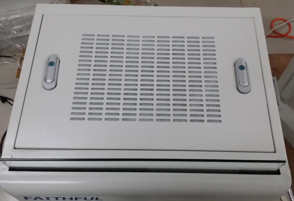 
Mini Laminar Flow Cabinet CJ-600P with HEPA filter 