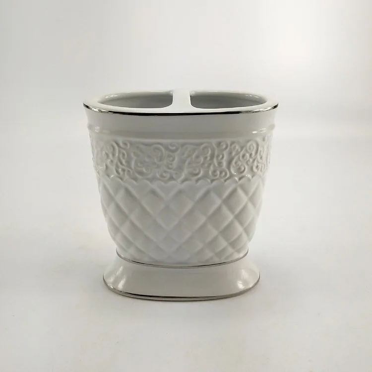 Western White Dolomite Ceramic Hotel Bathroom Accessories Set