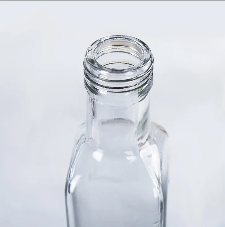 high quality 1000ml 500ml  olive oil clear glass bottle clear glass cooking oil refill glass container with spout bulk sale