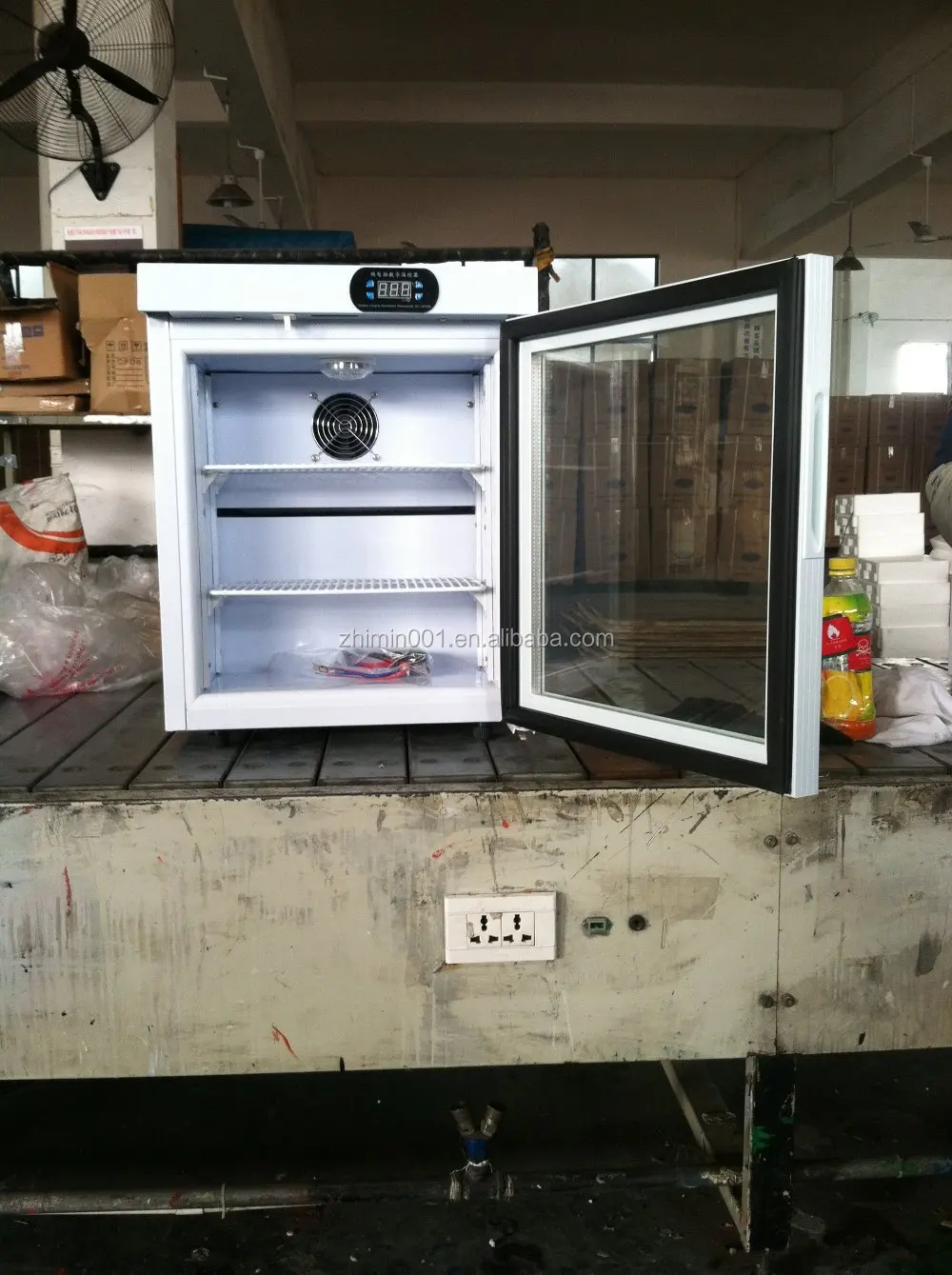 DC Solar vaccine /drug cool cabinet/medical refrigerator freezer fridge use for hospital