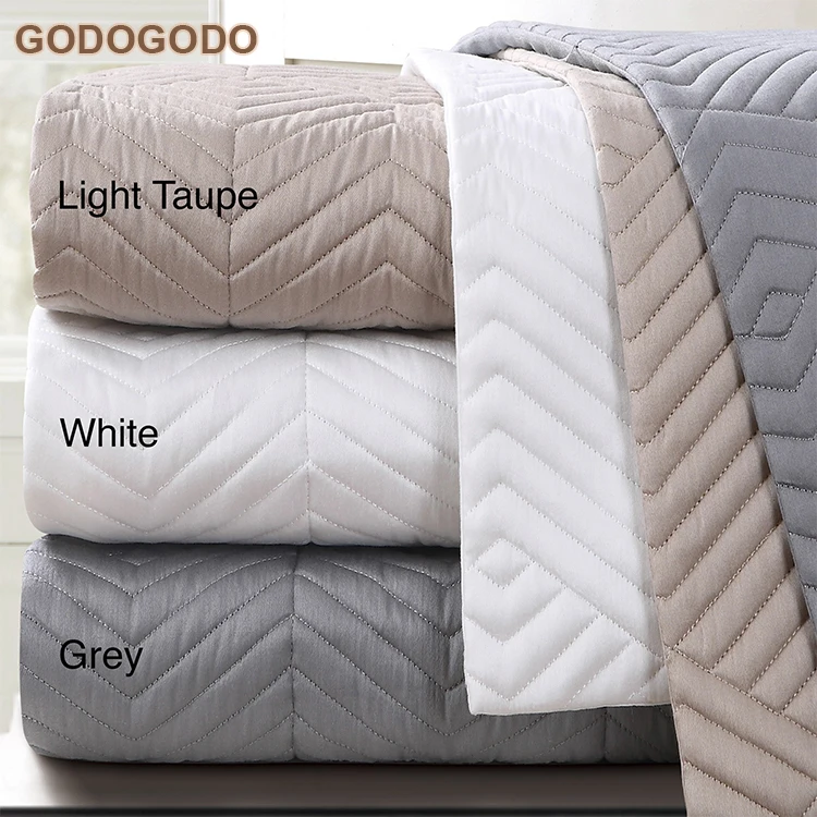 Luxury Cheap 200Tc 80S Wholesale Price King Size Woven Cotton And Polyester Fitted Bedspread Fabric