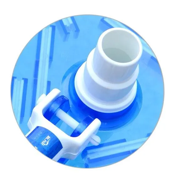 China Factory Swimming Pool Vacuum Head Flexible Durable Pool Brush Cleaning Equipment