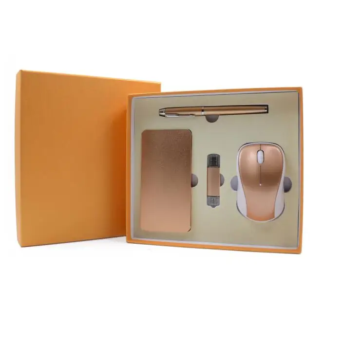 4 в 1 роскошный Рождественский подарочный набор, рекламный корпоративный подарочный набор 2018 с внешним аккумулятором OTG USB флеш-накопителем мышью