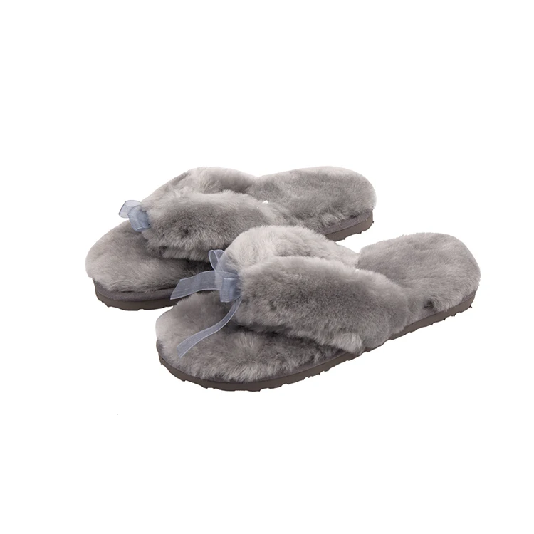 Wholesale ladies fuzzy merino lamb wool flip flops indoor sheepskin slide sandal slippers for women