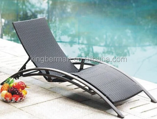 Hot Sale Outdoor Furniture Plastic Lounge Sun Beach Rattan Lounger Chairs