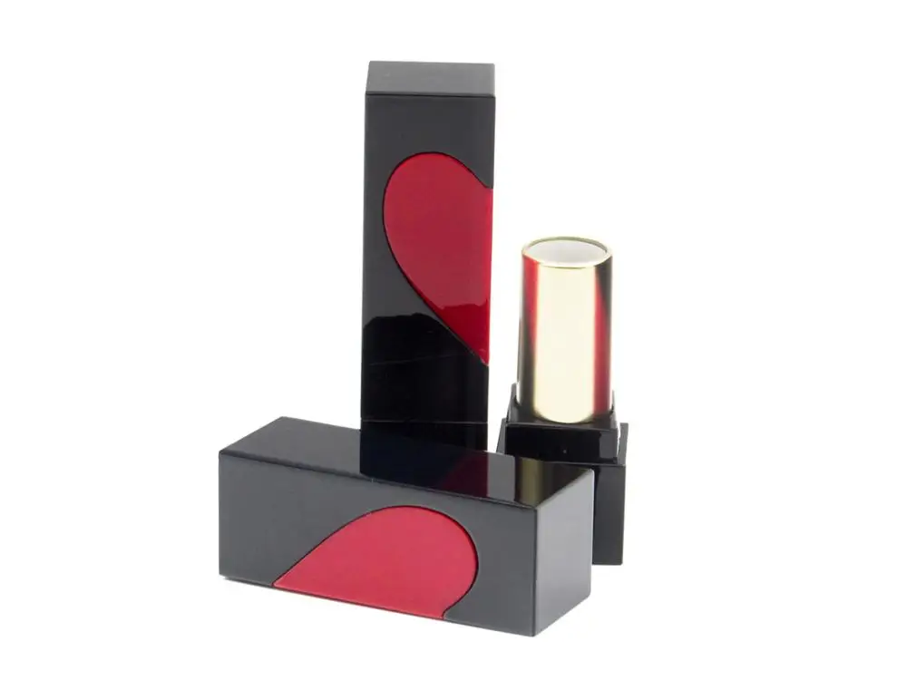 Wholesale Cosmetic creative heart-shape pattern empty lipstick tube Square plastic lipstick container packaging
