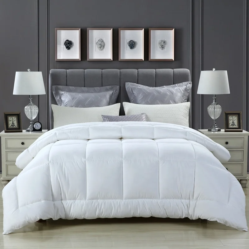 Quilted Luxury Designer Customized Solid Embroidery Pattern Quilted Bedding Set For Bedspread