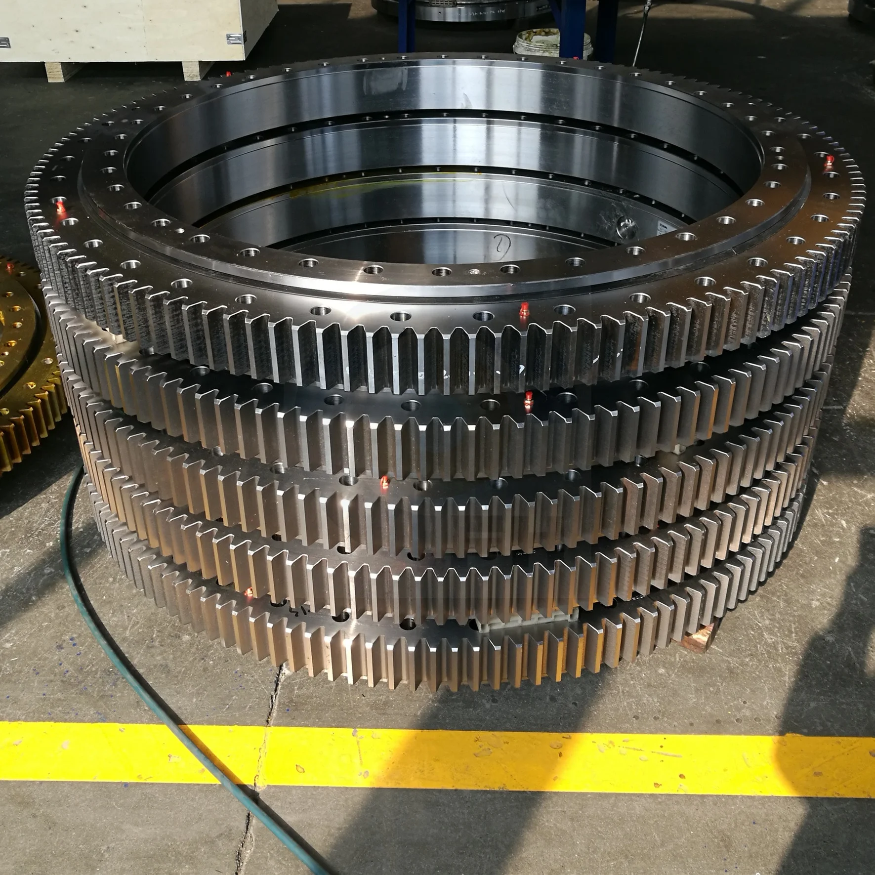 300-800mm External gear slewing ring bearing for Ladle turret